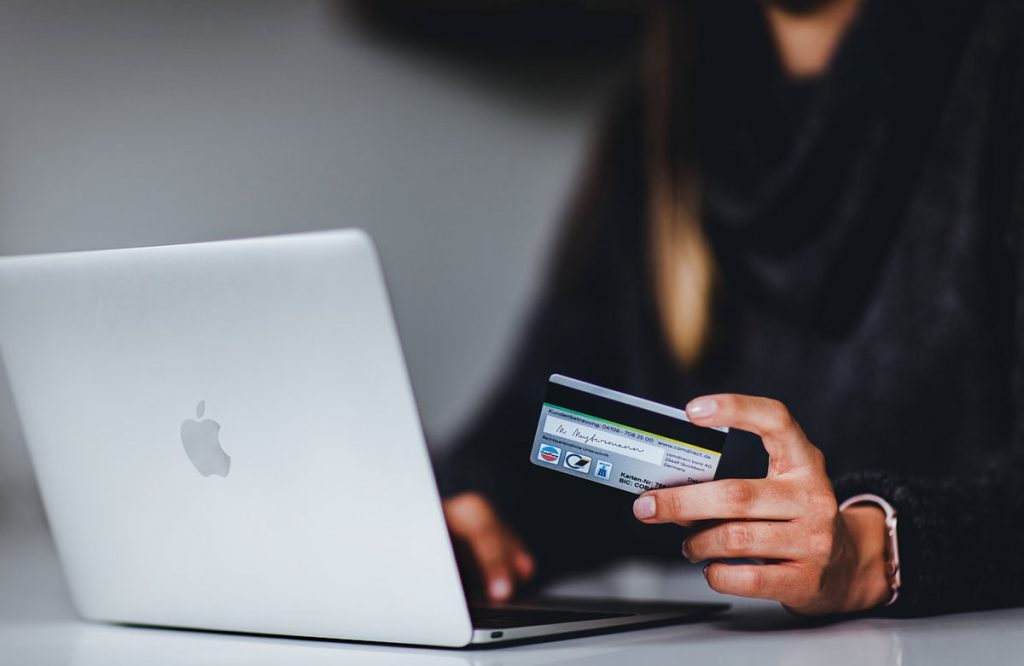 Papel de las mujeres en las compras por internet