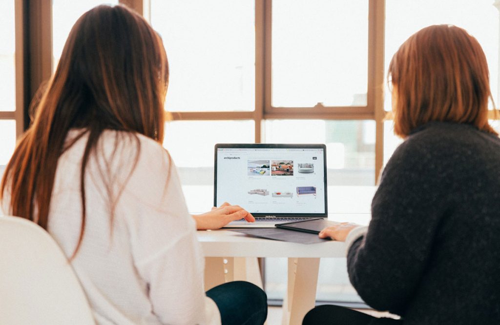 Papel de las mujeres en las compras por internet